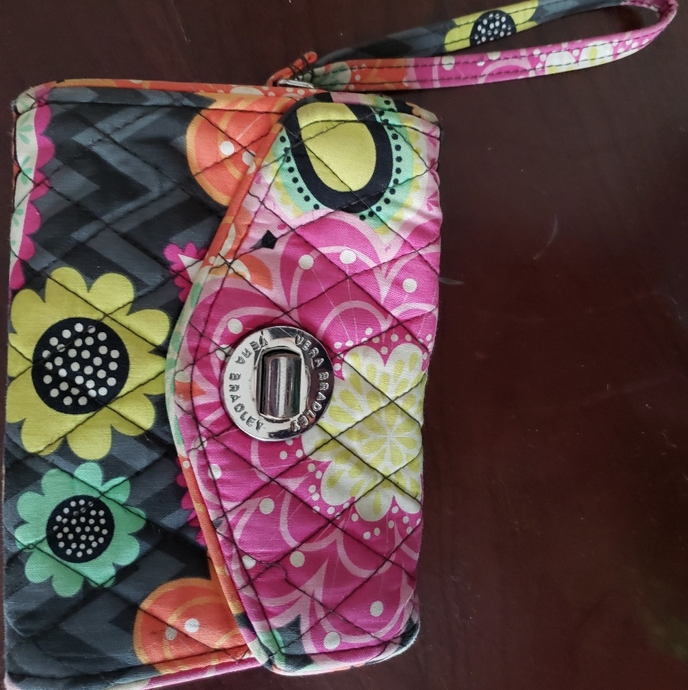 Vera Bradley wristles wallet